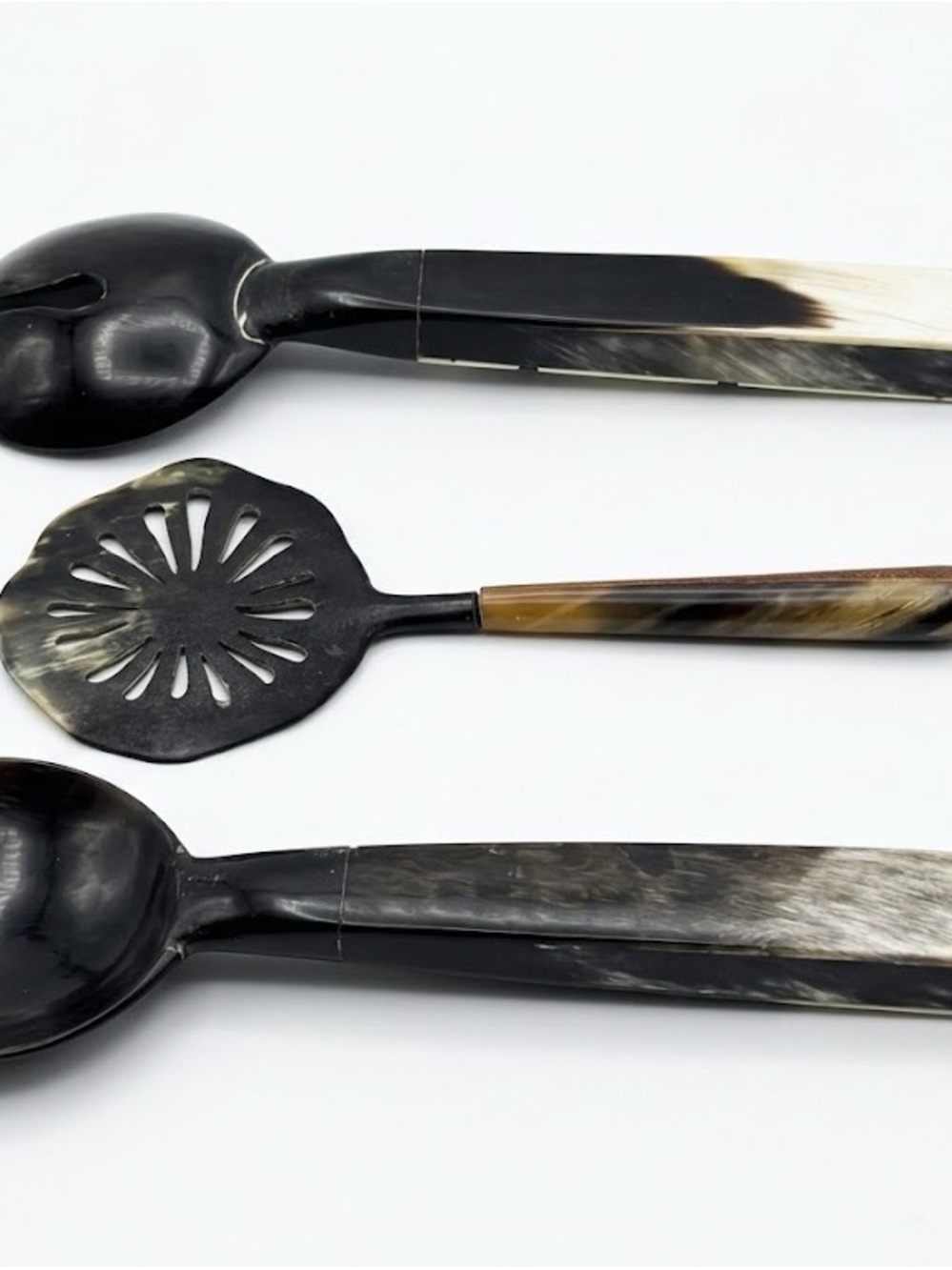 Horn-Effect Black and Brown Serving Spoon Set
